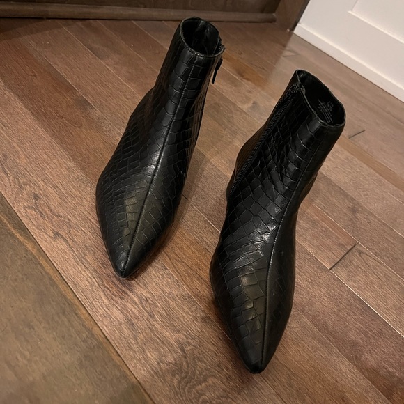 Autumn style 🍂 Corso como Black Leather Ankle Boots, pointed toe - Picture 3 of 8